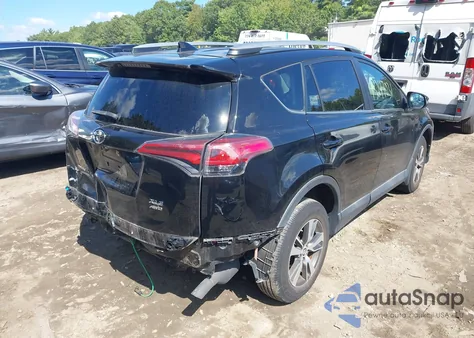 2017 Toyota Rav4 Xle z USA, uszkodzony, nr VIN 2T3RFREV5HW558996